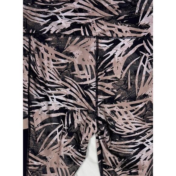 Tek Gear Dry Tek Womens Plus Size 2X Capri Leggings Activewear Black Beige - Picture 5 of 6